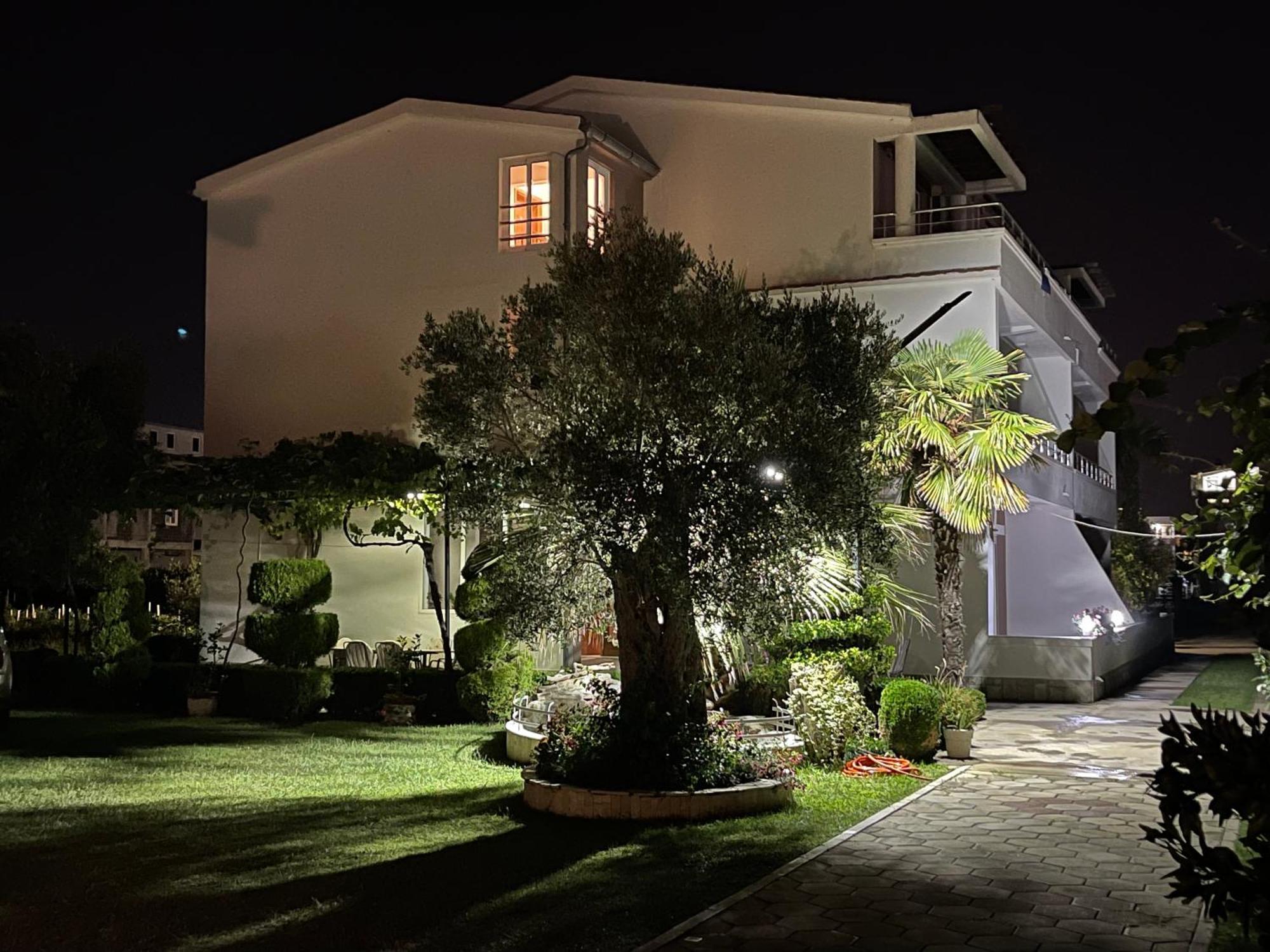 Apartaments Queen Ulcinj Exterior photo